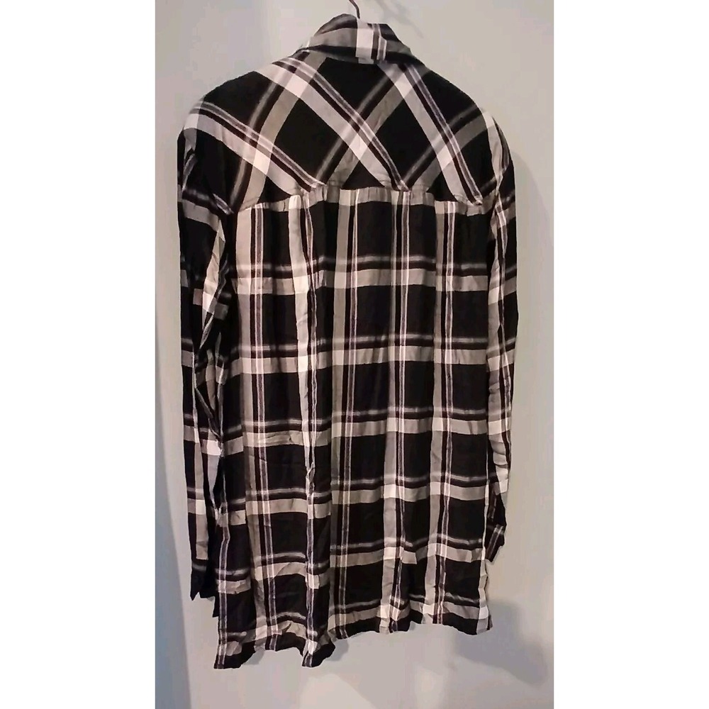 Black and White Plaid Oversized Button Down Long Sleeve Tunic Top - Picture 4 of 5